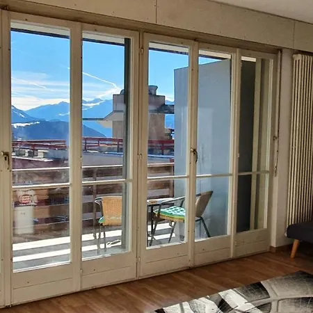 Bright & Cosy Studio In The Heart Of Apartment