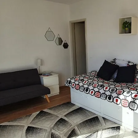 Bright & Cosy Studio In The Heart Of *